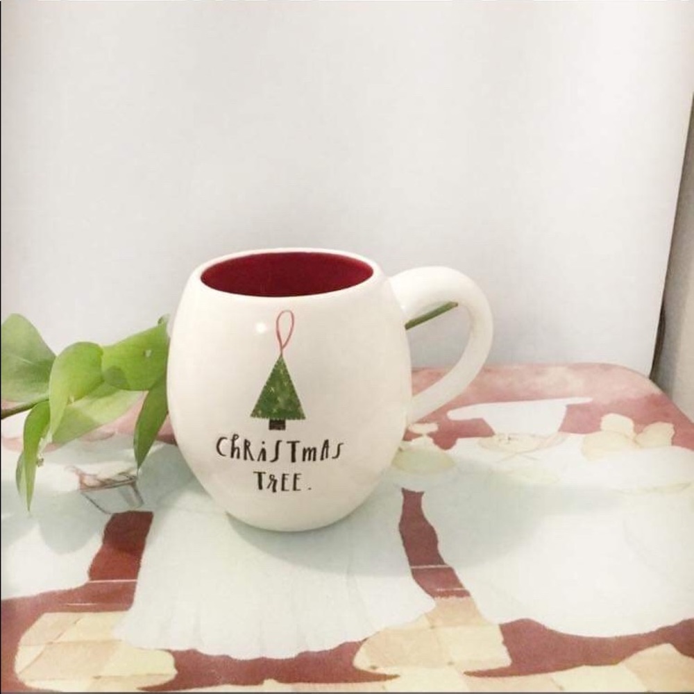 NWT RAE DUNN CHRISTMAS TREE MUG